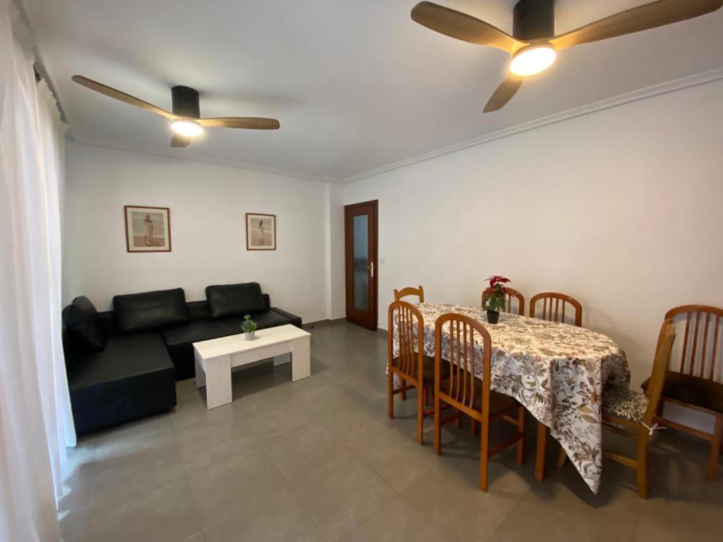 Verano Apartment Торевиеха Екстериор снимка
